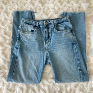 ZARA distressed ankle jeans size US2